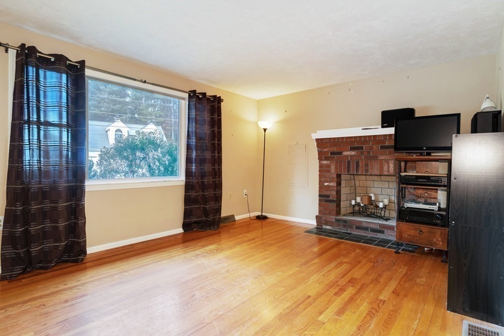 1 West Belcher Road, Unit B Foxboro, MA 02035 - Photo 11 of 23