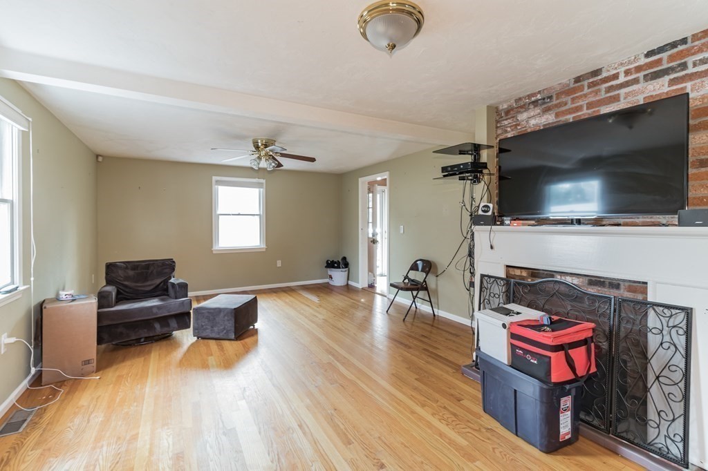1 West Belcher Road, Unit B Foxboro, MA 02035 - Photo 12 of 23