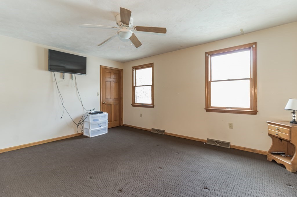 1 West Belcher Road, Unit B Foxboro, MA 02035 - Photo 16 of 23