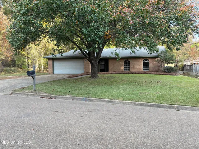 $179,000 | 408 Hollyberry Drive, Clinton, MS 39056