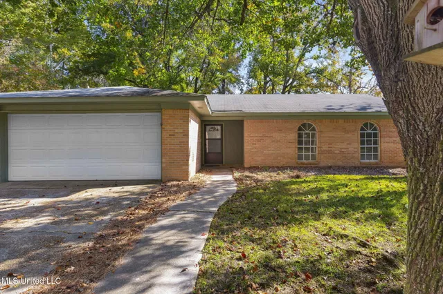 $179,000 | 408 Hollyberry Drive, Clinton, MS 39056