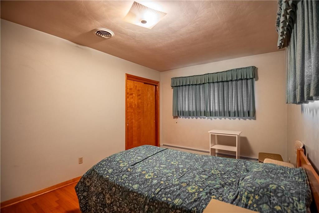 519 North Hermitage Road Hermitage, PA 16148 - Photo 24 of 38 a bedroom with a bed and a window