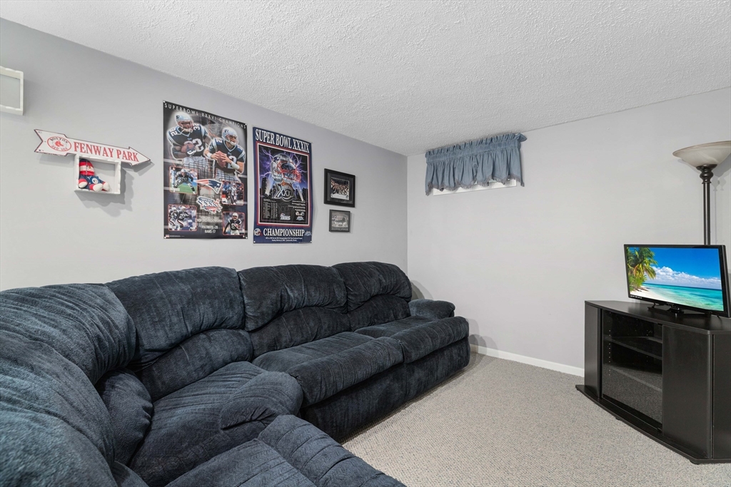 10 Barnstable Road Norfolk, MA 02056 - Photo 28 of 36