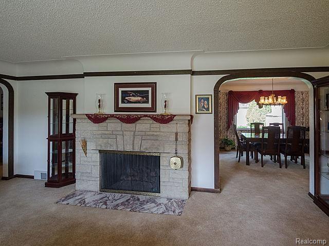 18115 Middlebelt Road Livonia, MI 48152 - Photo 4 of 38 12_13.jpg
