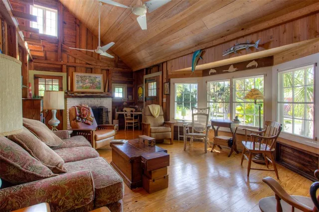 $7,500 | 3000 Pass A Grille Way, St. Pete Beach, FL 33706