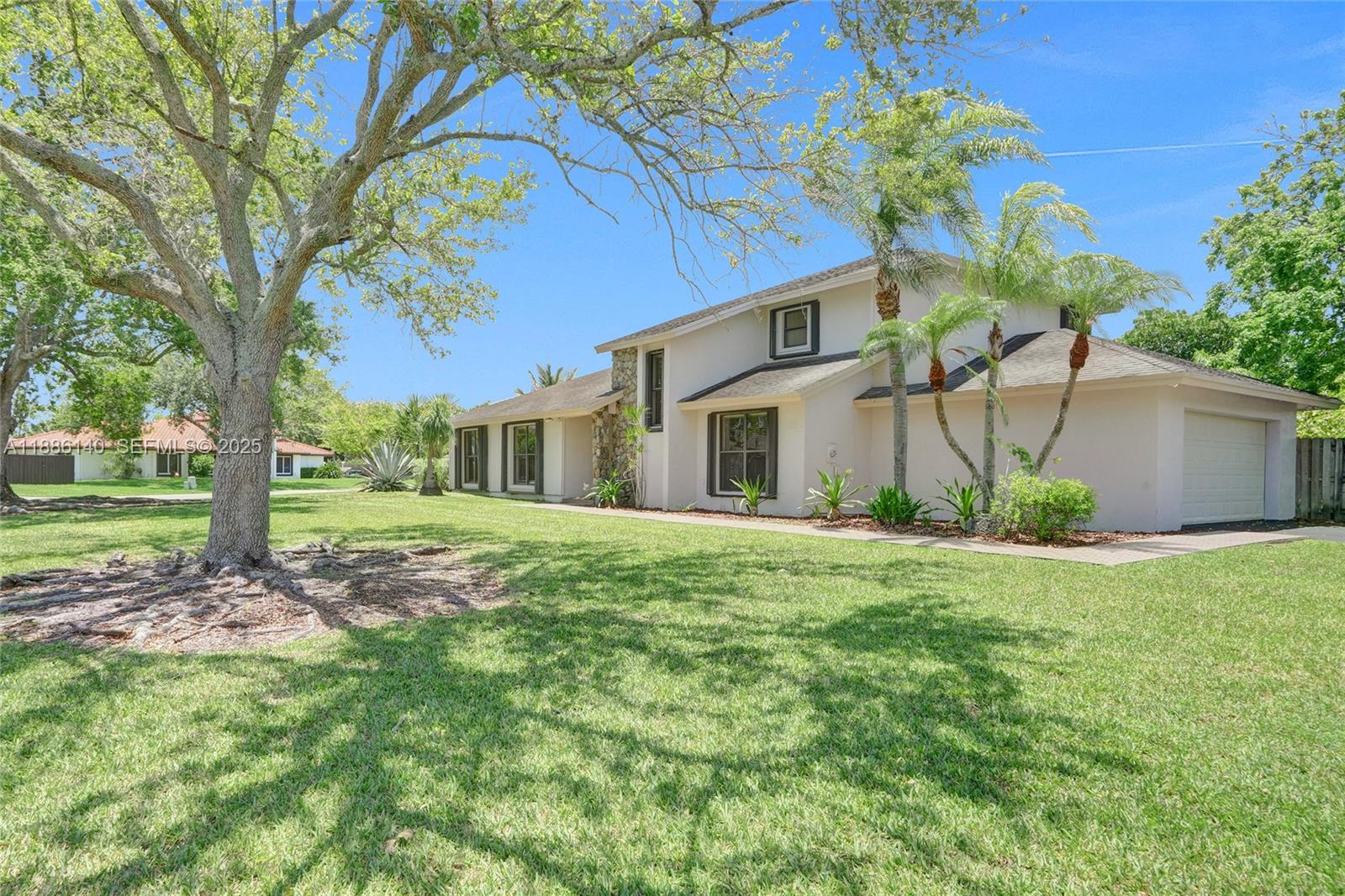 14940 Southwest 164th Terrace Miami, FL 33187 - Photo 12 of 73