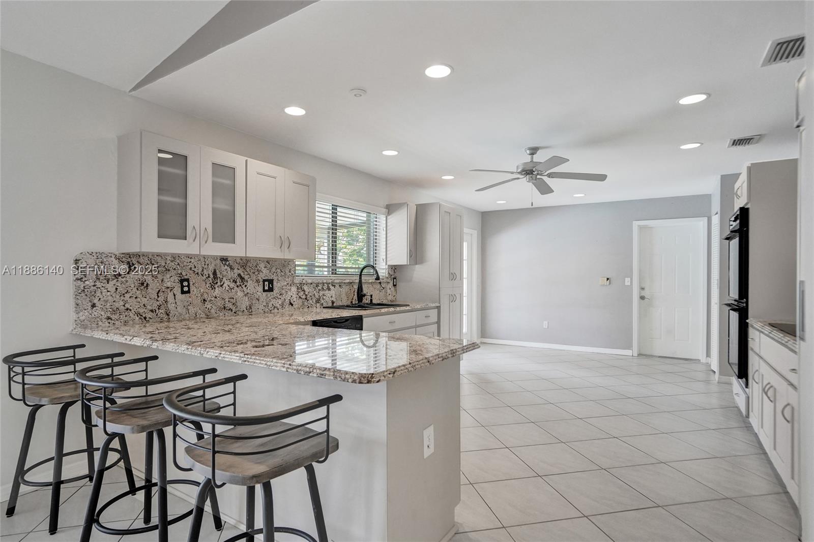 14940 Southwest 164th Terrace Miami, FL 33187 - Photo 27 of 73