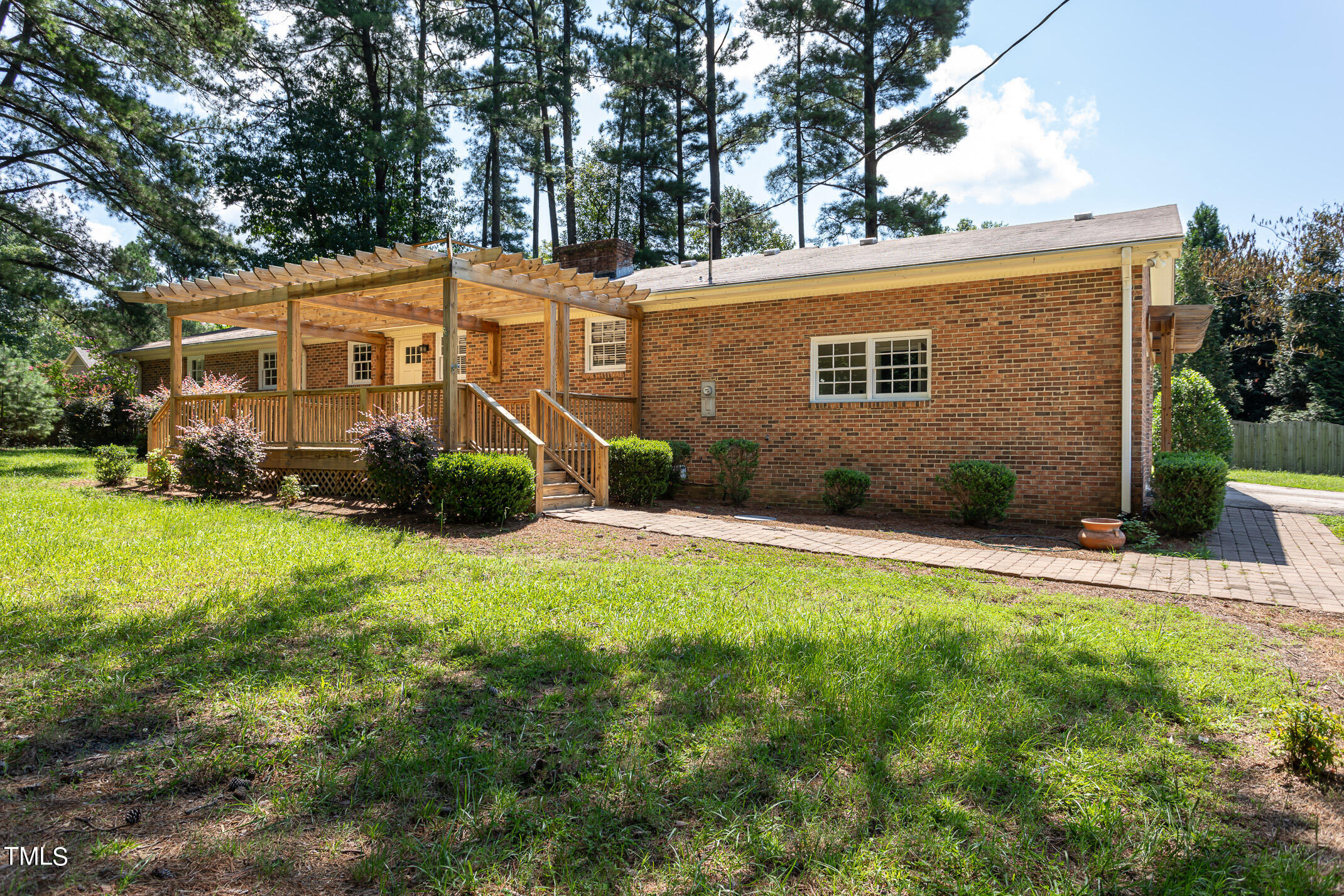 1717 Bayleaf Trail Raleigh, NC 27614 - Photo 2 of 35 1717 Bayleaf Trail