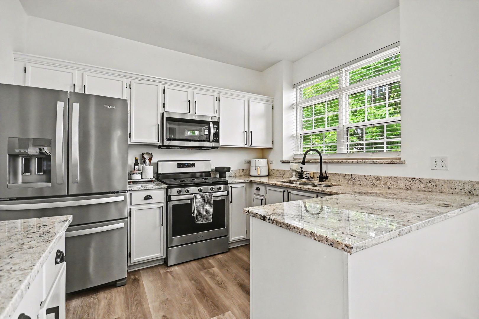 7221 Applegate Drive Plainfield, IL 60586 - Photo 5 of 7