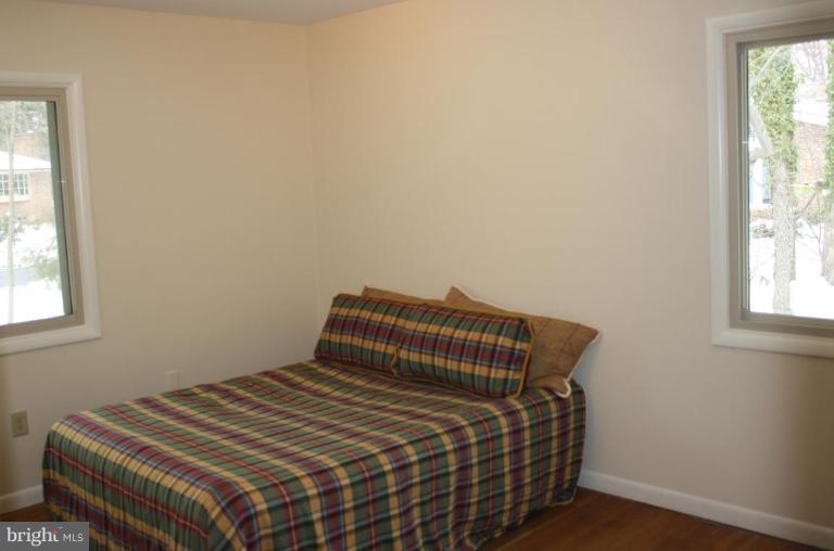 1701 Red Oak Circle Reston, VA 20190 - Photo 11 of 17 Bedroom #2