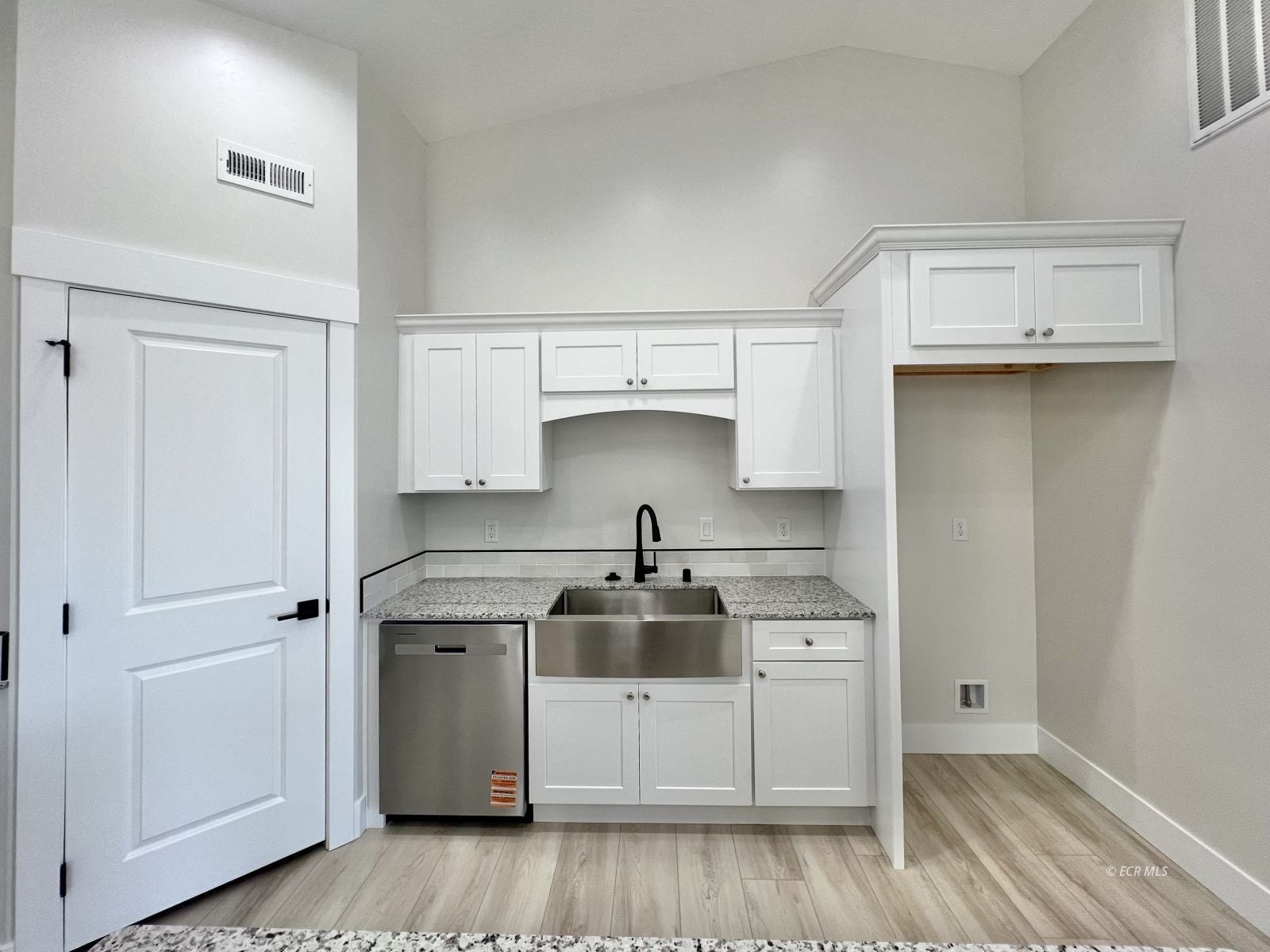 219 Spring Creek Parkway Spring Creek, NV 89815 - Photo 8 of 32 Gallery Image 8