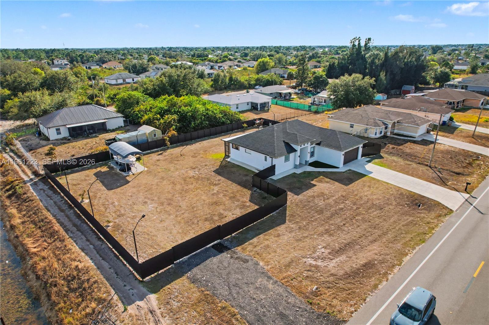 3705 23rd Street Southwest Lehigh Acres, FL 33976 - Photo 3 of 42