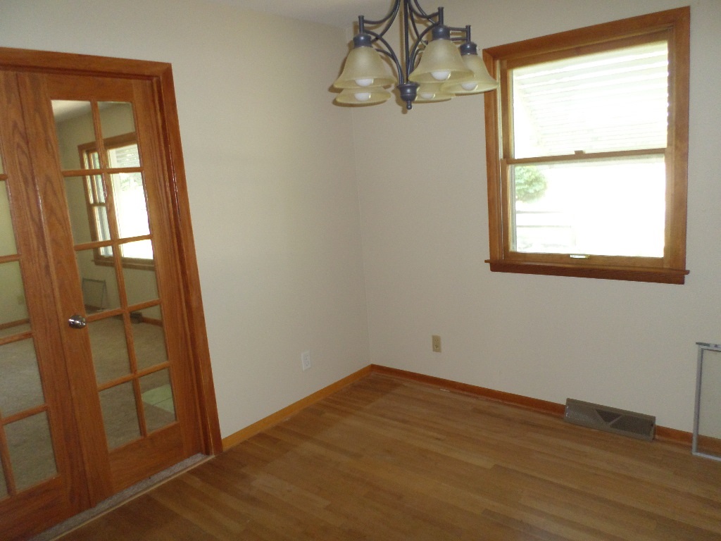 1306 Washington Street Rochester, IN 46975 - Photo 9 of 13 Gallery Image 9