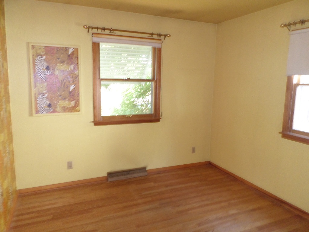 1306 Washington Street Rochester, IN 46975 - Photo 10 of 13 Gallery Image 10