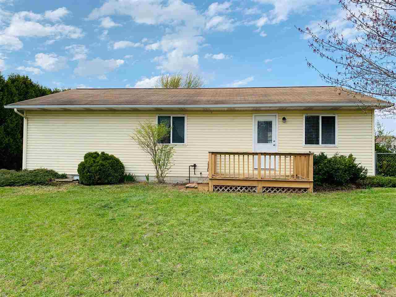 871 Holly Road Cadillac, MI 49601 - Photo 2 of 24 1886851-1.JPG