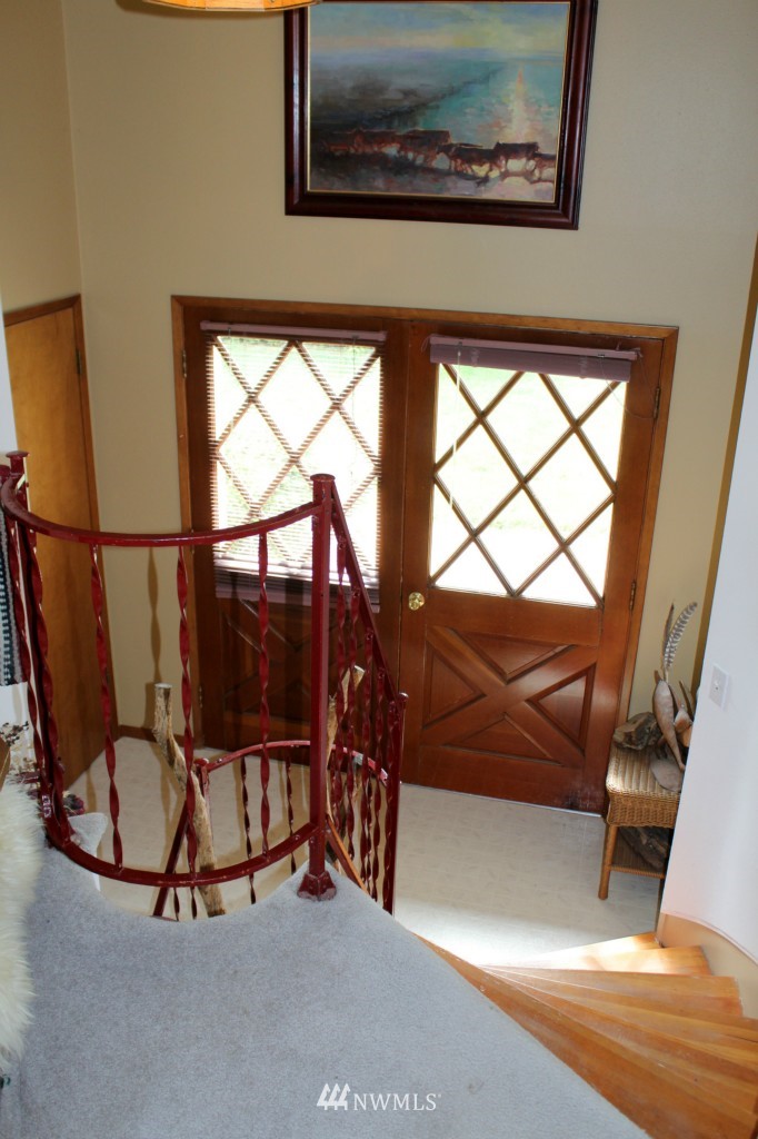 1840 Lawrence Road Ellensburg, WA 98926 - Photo 2 of 24 Gallery Image 2