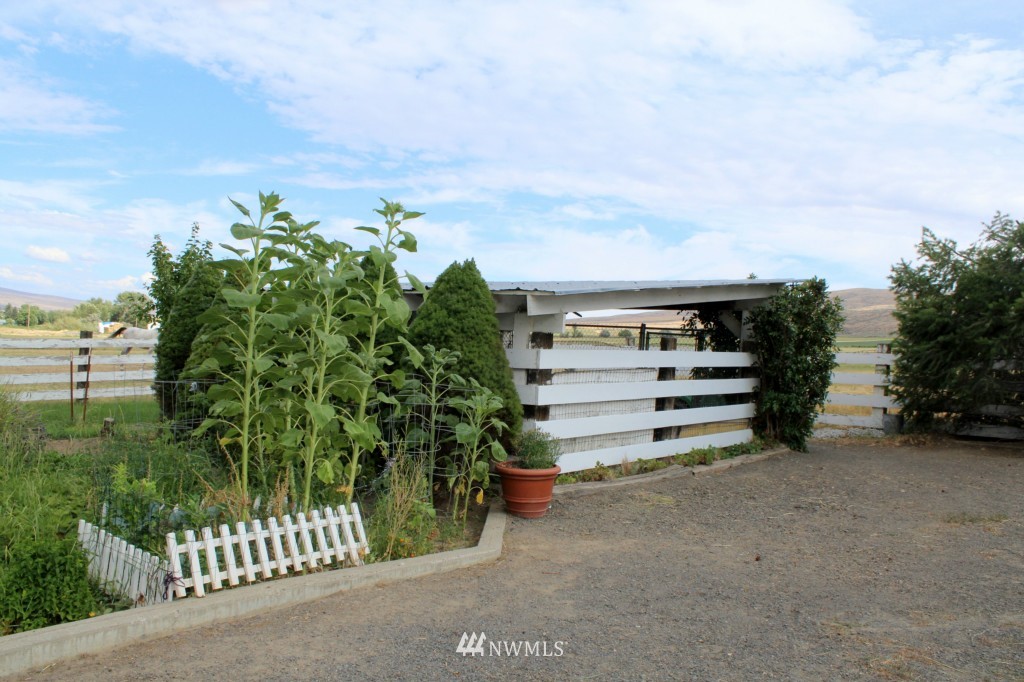 1840 Lawrence Road Ellensburg, WA 98926 - Photo 22 of 24 Gallery Image 22