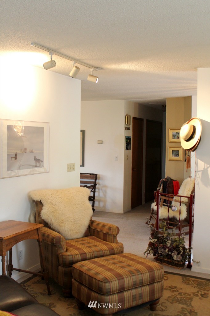 1840 Lawrence Road Ellensburg, WA 98926 - Photo 5 of 24 Gallery Image 5