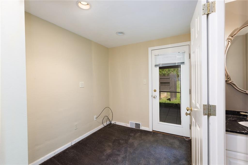 1400 Powers Run Road Pittsburgh, PA 15238 - Photo 21 of 23 Gallery Image 21