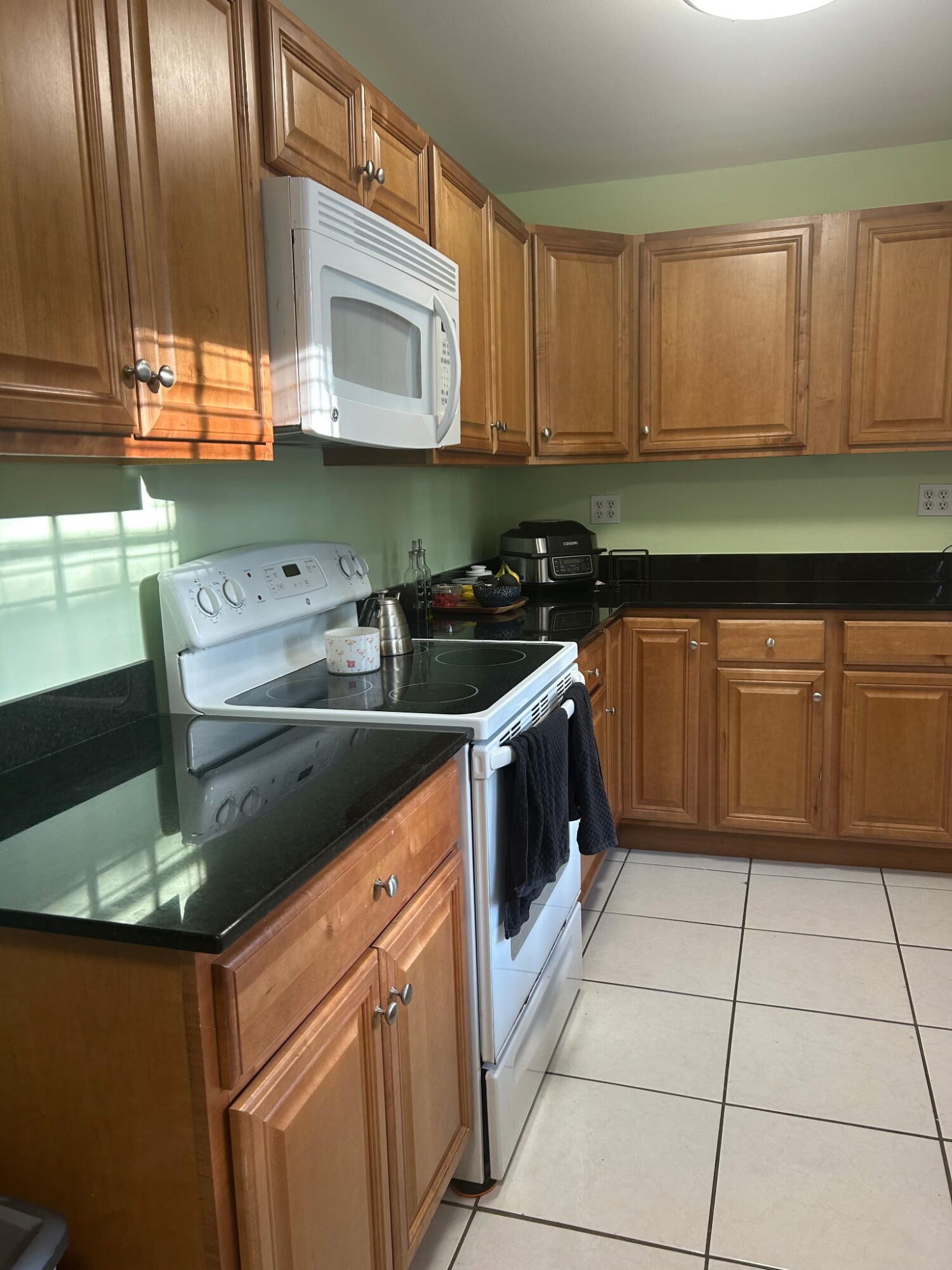 331 Ave F Key West, FL 33040 - Photo 5 of 18 20260419_193312476_iOS 1