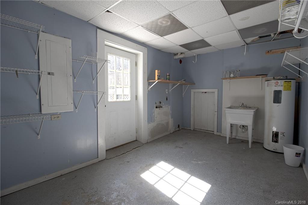 383 English Road Spruce Pine, NC 28777 - Photo 16 of 28 Gallery Image 16