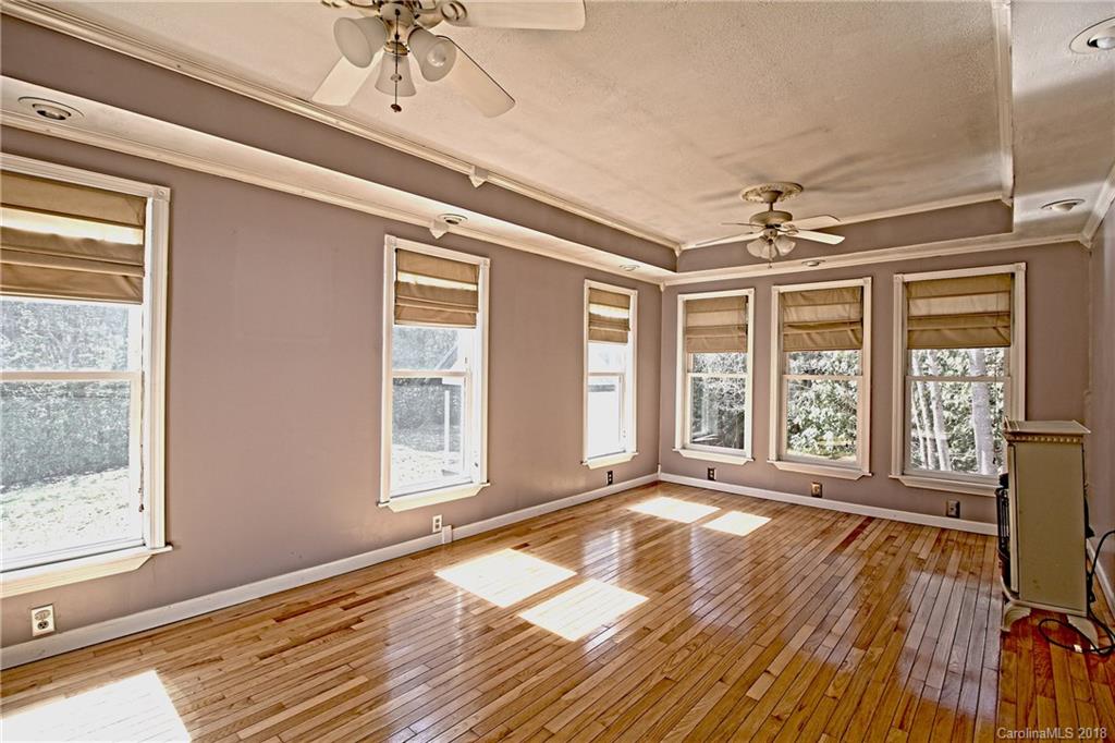 383 English Road Spruce Pine, NC 28777 - Photo 6 of 28 Gallery Image 6