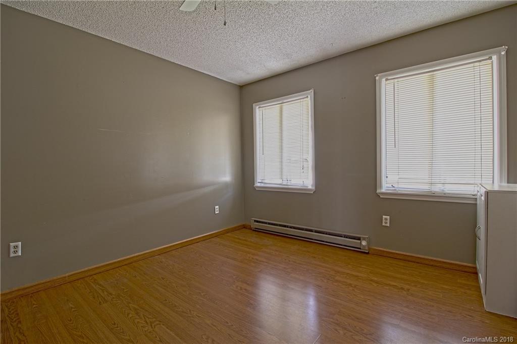 383 English Road Spruce Pine, NC 28777 - Photo 10 of 28 Gallery Image 10