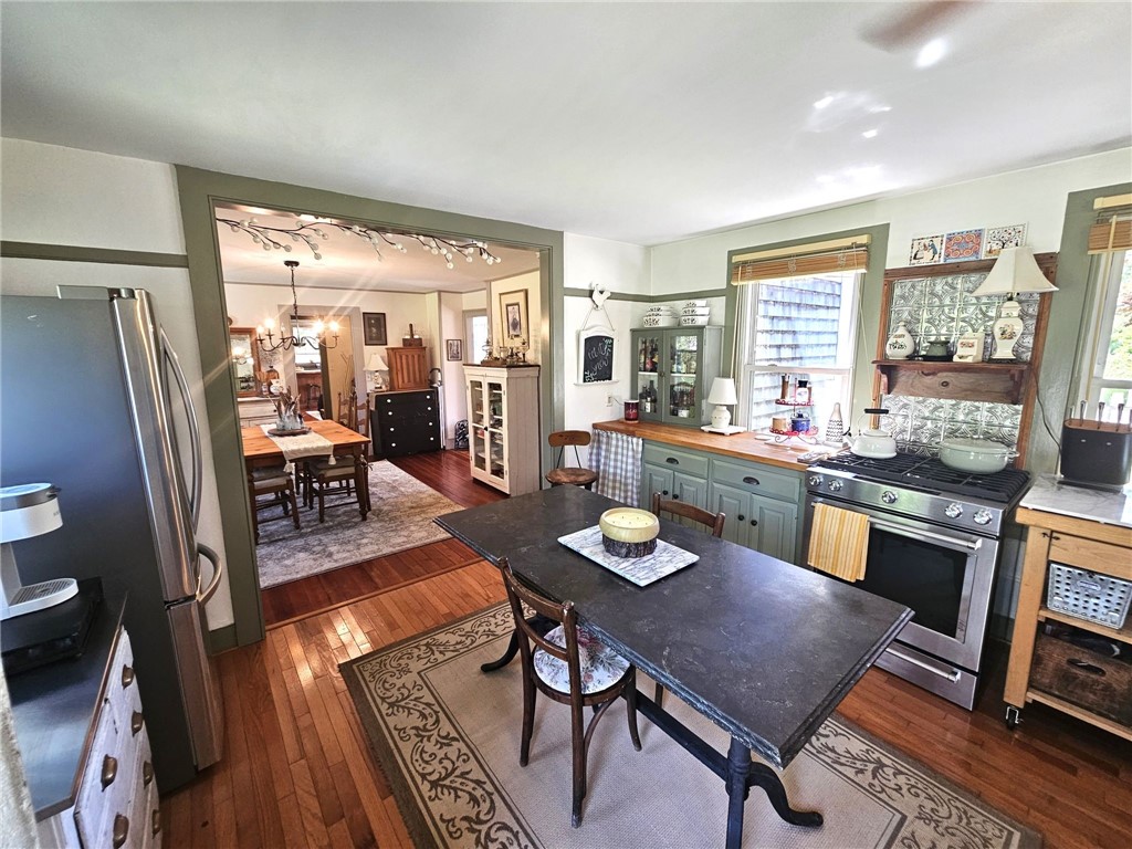 187 Dye Hill Road Hopkinton, RI 02832 - Photo 9 of 50