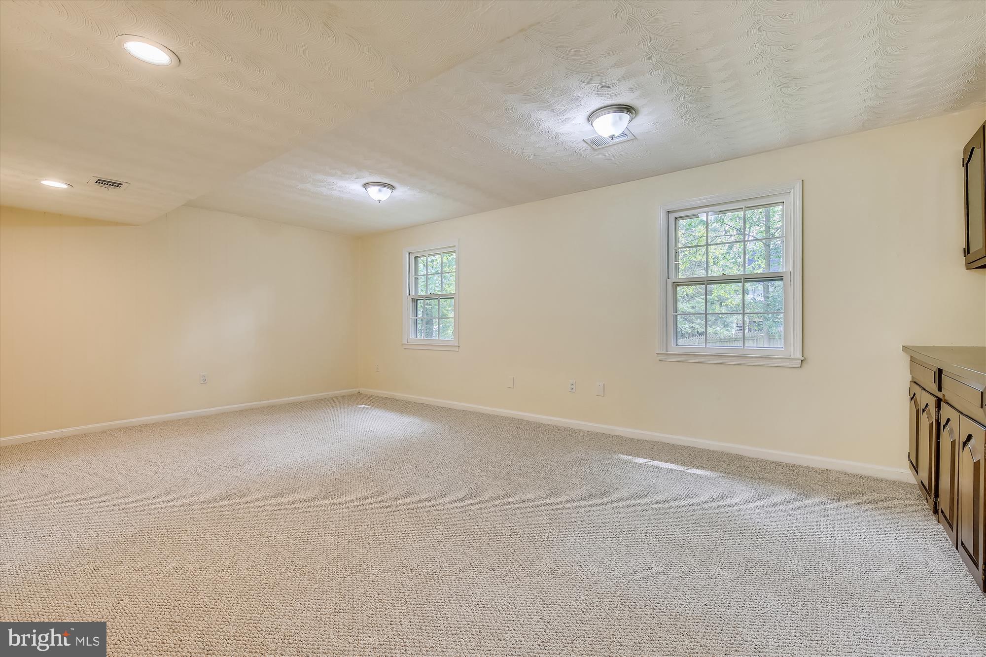 1704 Billman Lane Silver Spring, MD 20902 - Photo 12 of 30 Family Room with Bar