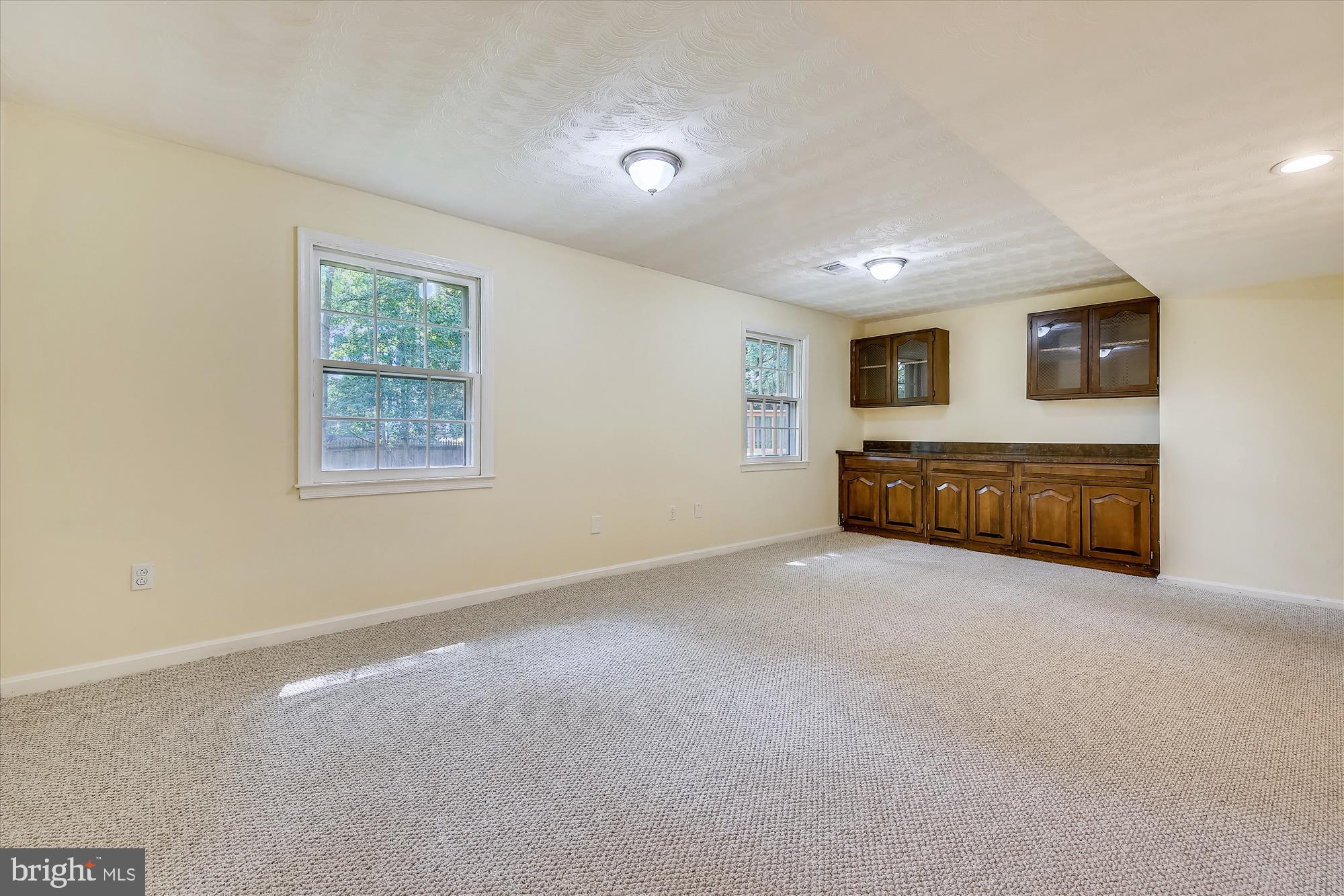 1704 Billman Lane Silver Spring, MD 20902 - Photo 13 of 30 Family Room with Bar