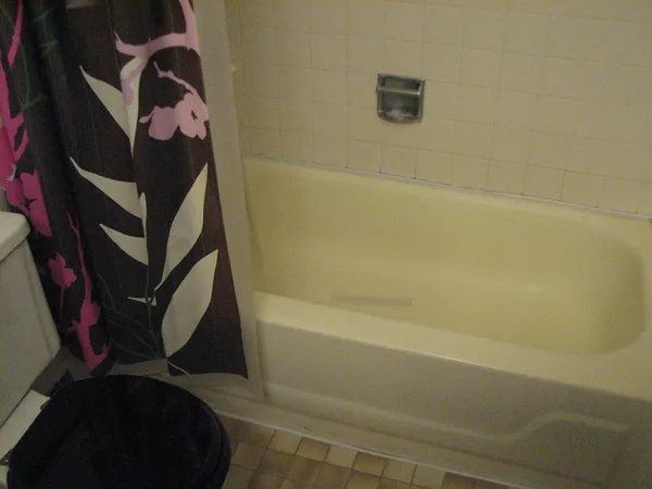 $220,000 | 1166 Northbury Lane, Unit C2, Wheeling, IL 60090