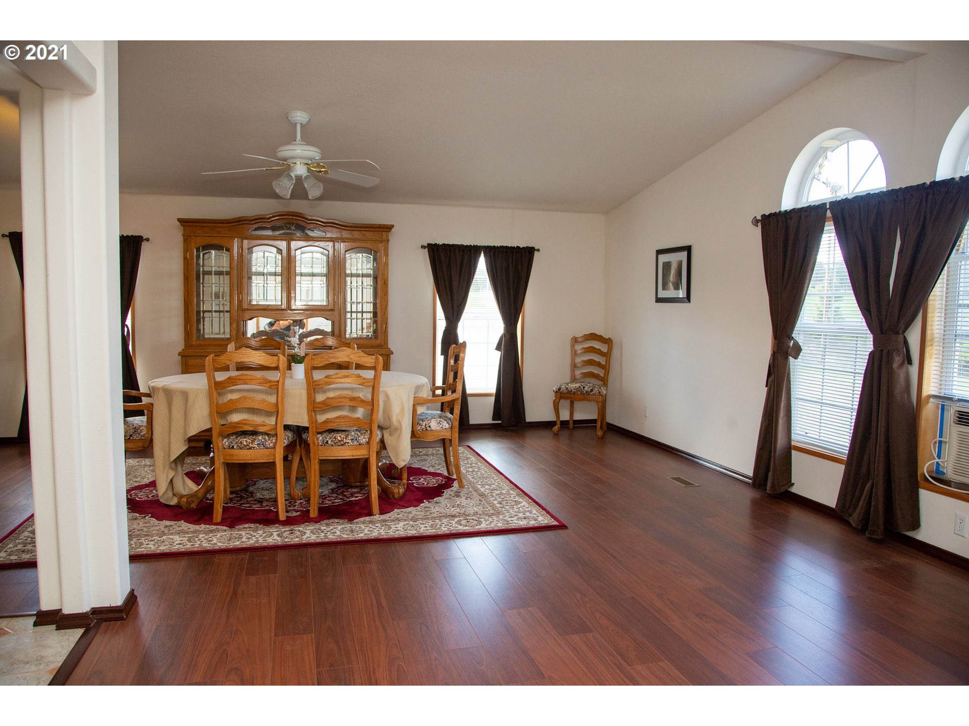 323 South Wayne Road Tygh Valley, OR 97063 - Photo 11 of 27 Gallery Image 11