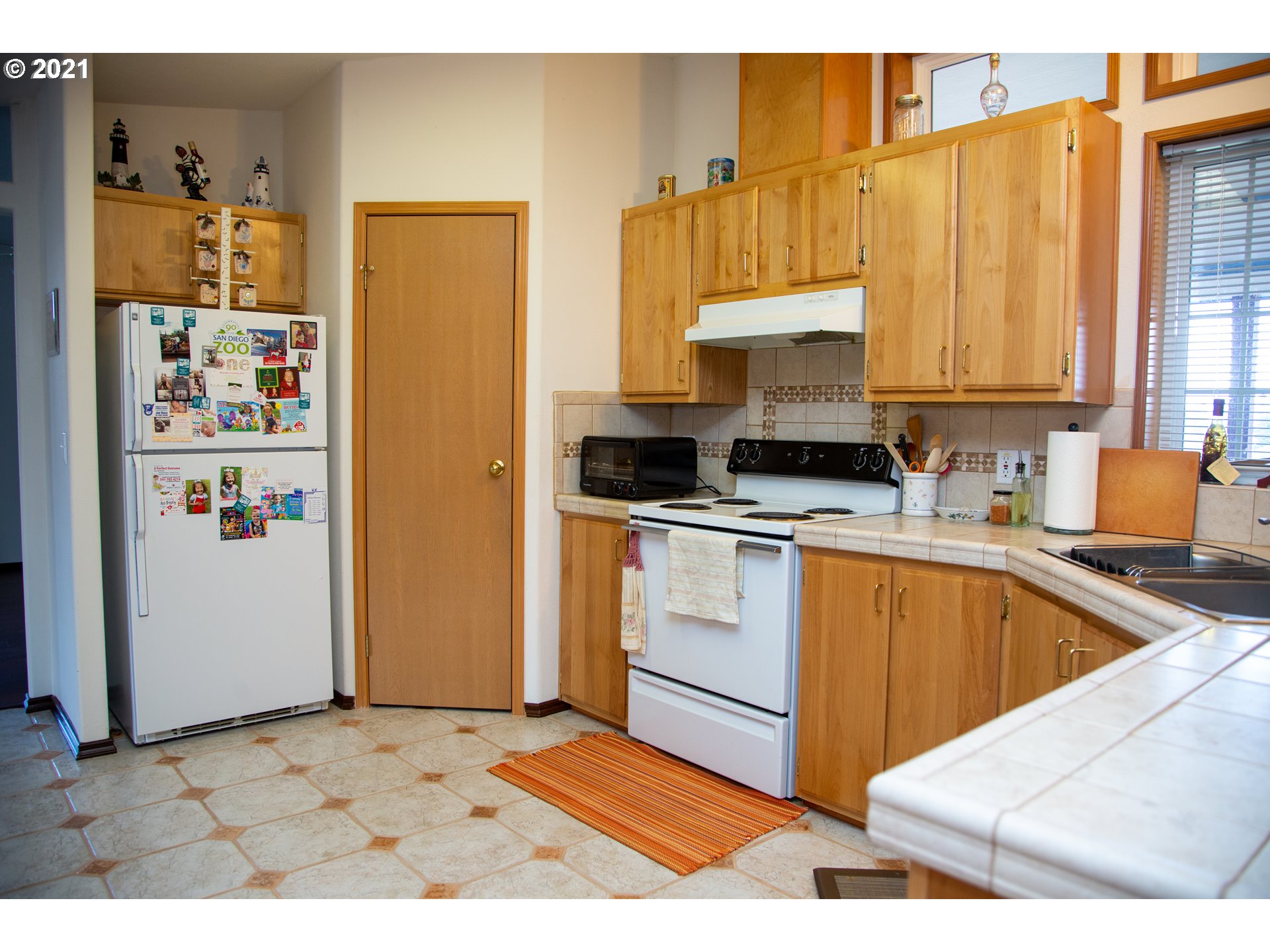 323 South Wayne Road Tygh Valley, OR 97063 - Photo 14 of 27 Gallery Image 14