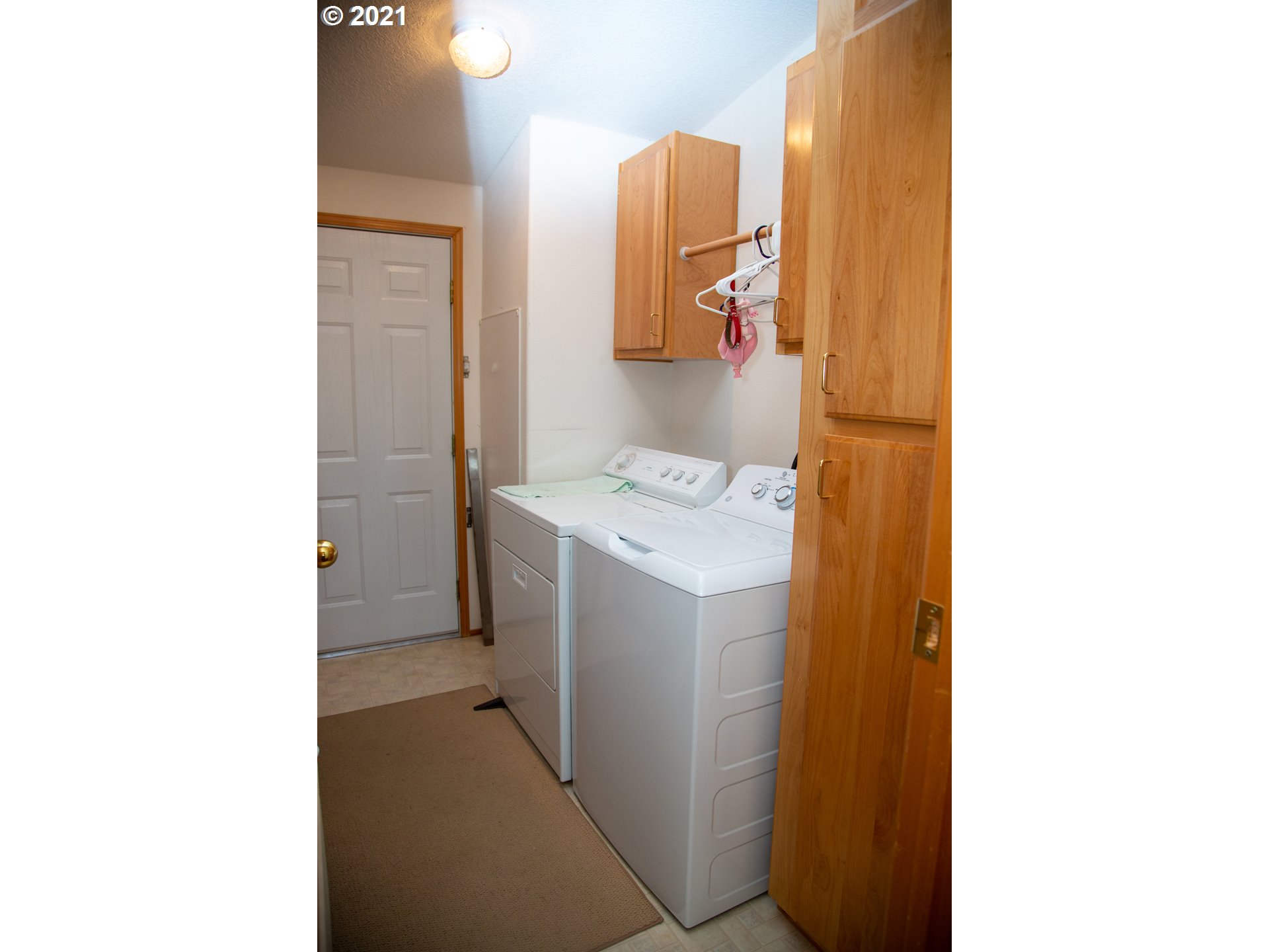 323 South Wayne Road Tygh Valley, OR 97063 - Photo 27 of 27 Gallery Image 27