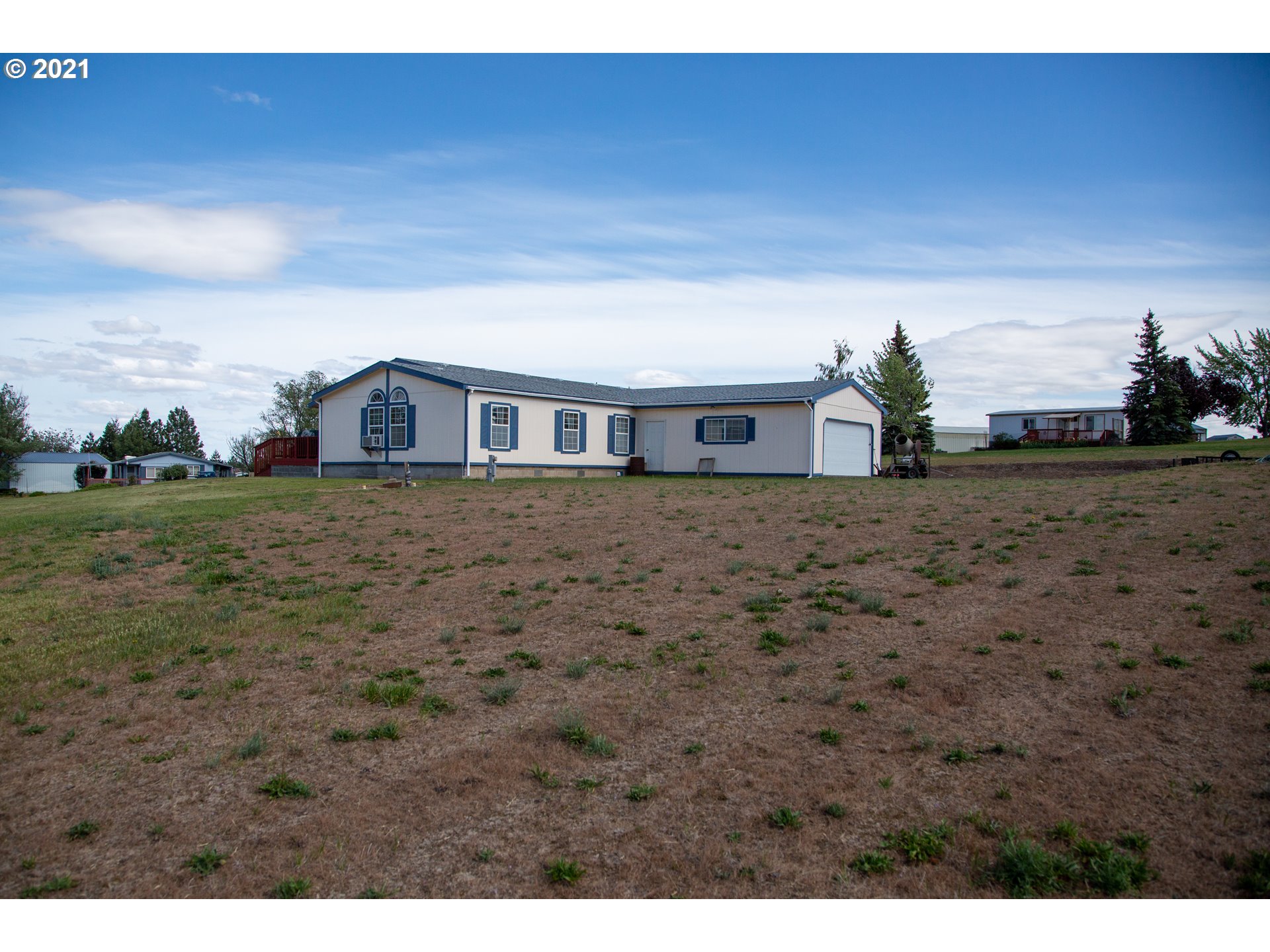 323 South Wayne Road Tygh Valley, OR 97063 - Photo 5 of 27 Gallery Image 5