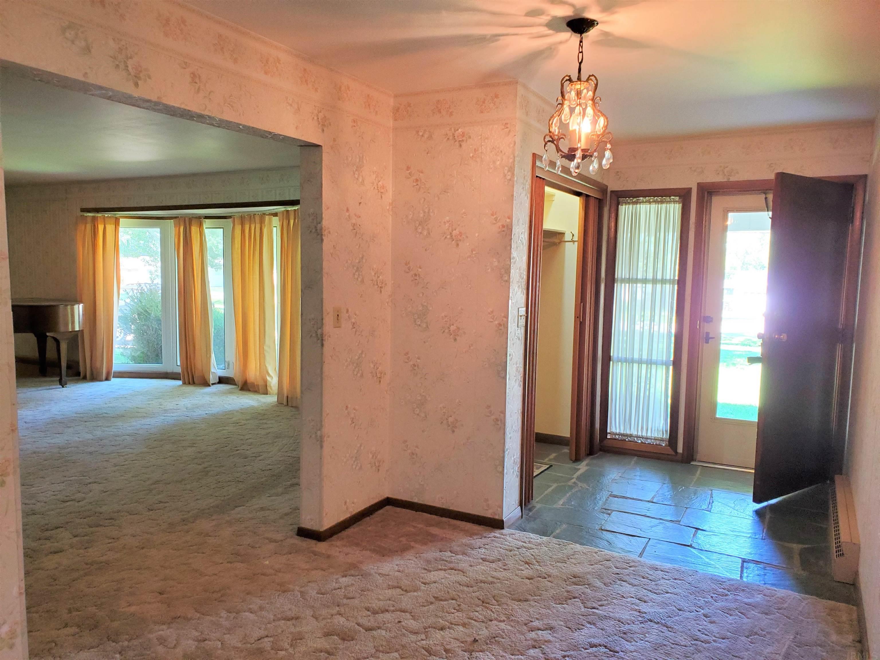 4864 Reed Road Fort Wayne, IN 46835 - Photo 3 of 33 Gallery Image 3