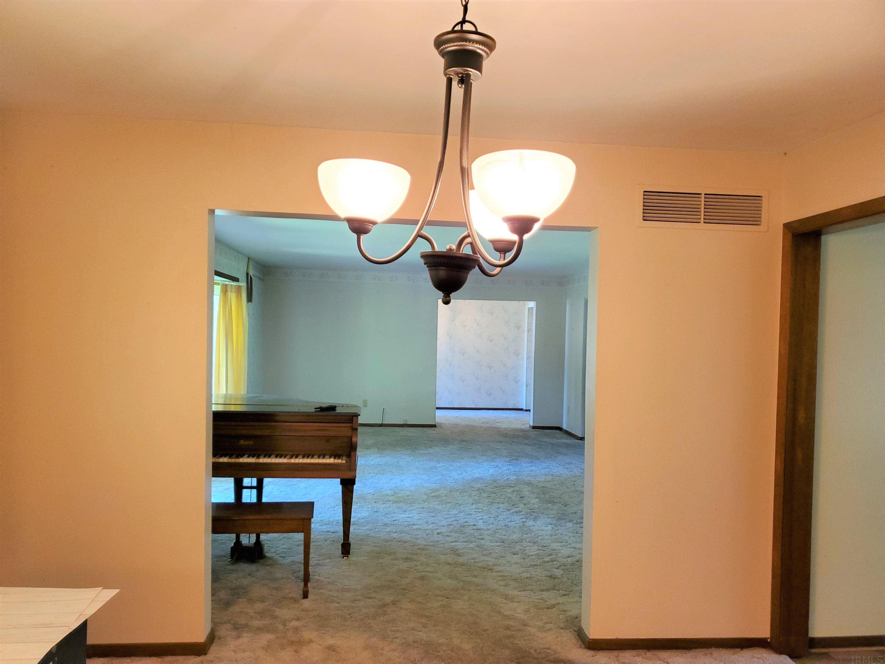 4864 Reed Road Fort Wayne, IN 46835 - Photo 5 of 33 Gallery Image 5
