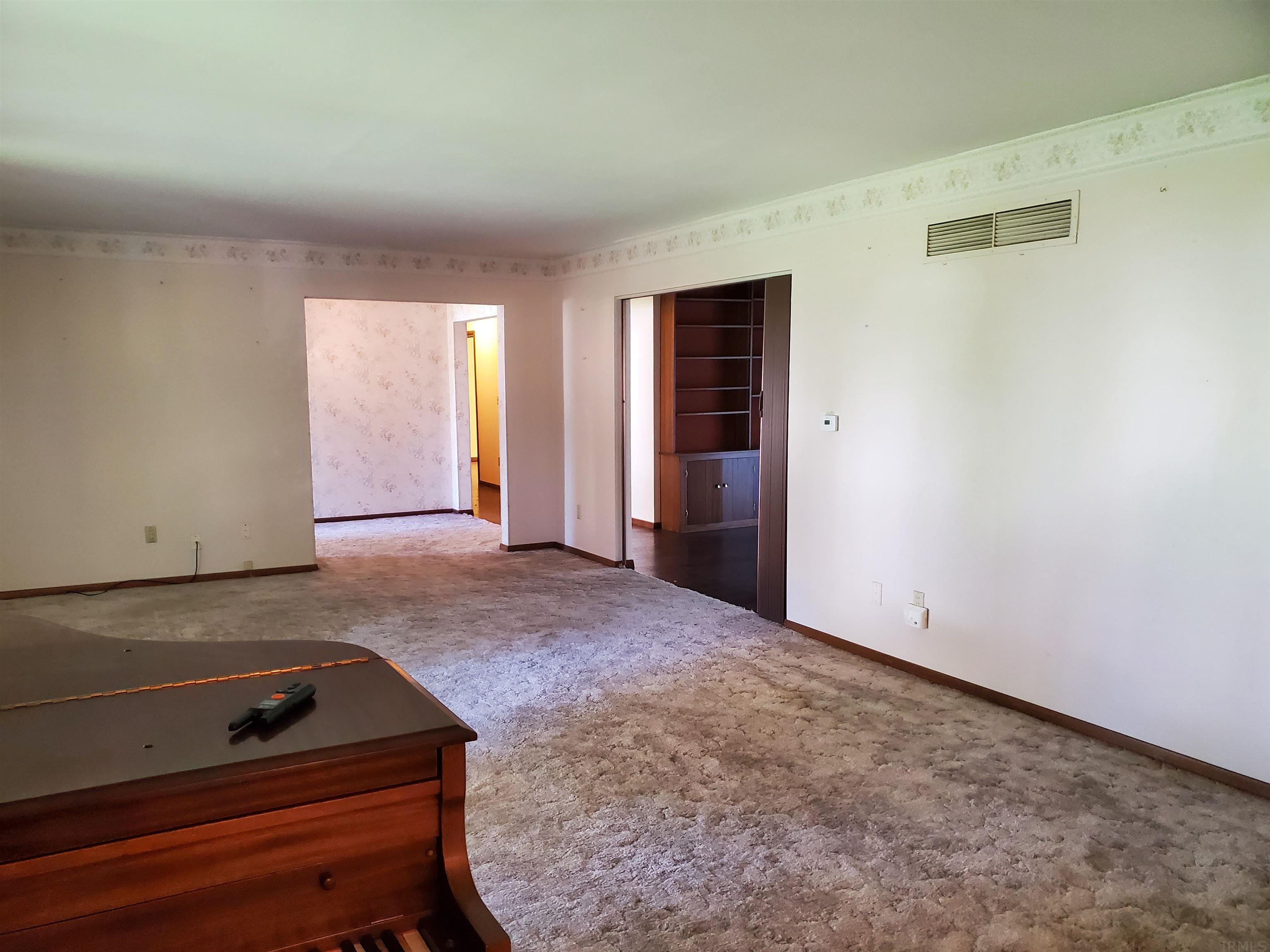 4864 Reed Road Fort Wayne, IN 46835 - Photo 6 of 33 Gallery Image 6