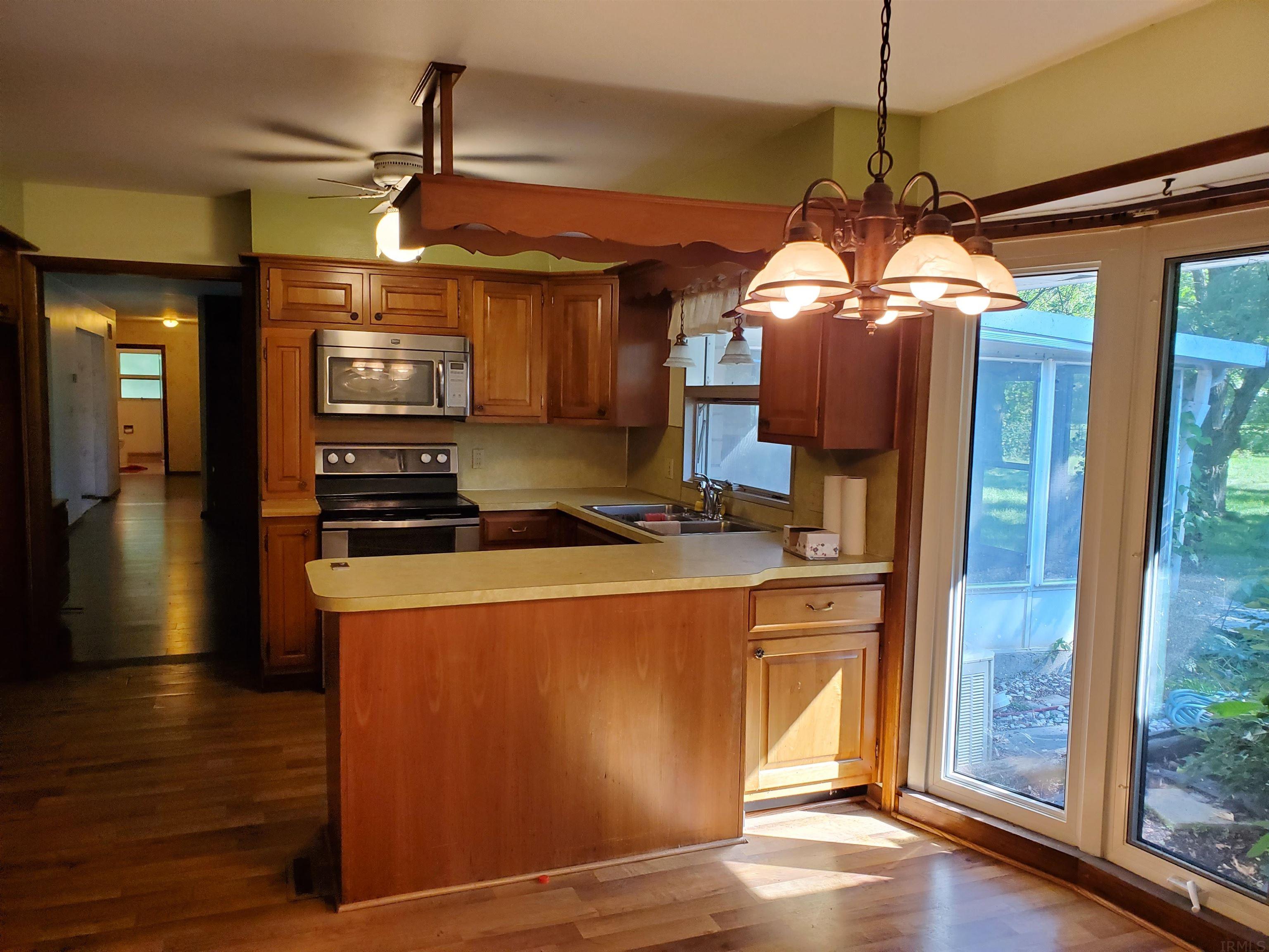 4864 Reed Road Fort Wayne, IN 46835 - Photo 10 of 33 Gallery Image 10