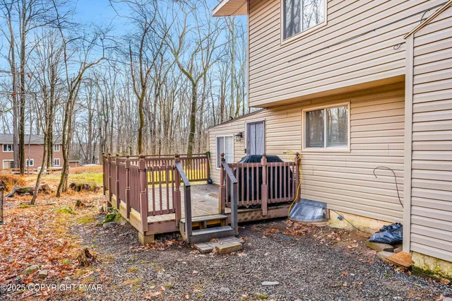 $330,000 | 162 Selig Road, Pocono Lake, PA 18347