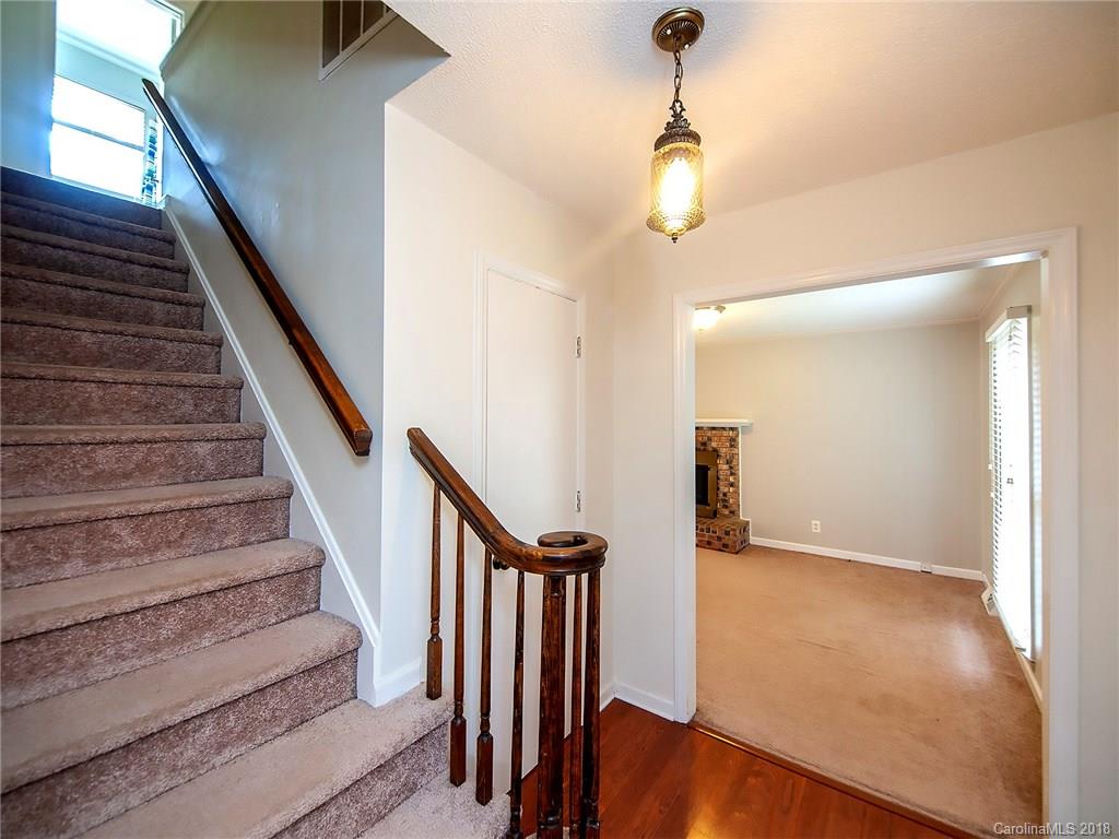 7000 Porterfield Road Charlotte, NC 28226 - Photo 2 of 17