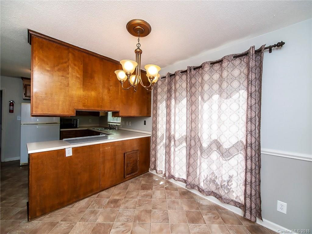 7000 Porterfield Road Charlotte, NC 28226 - Photo 4 of 17