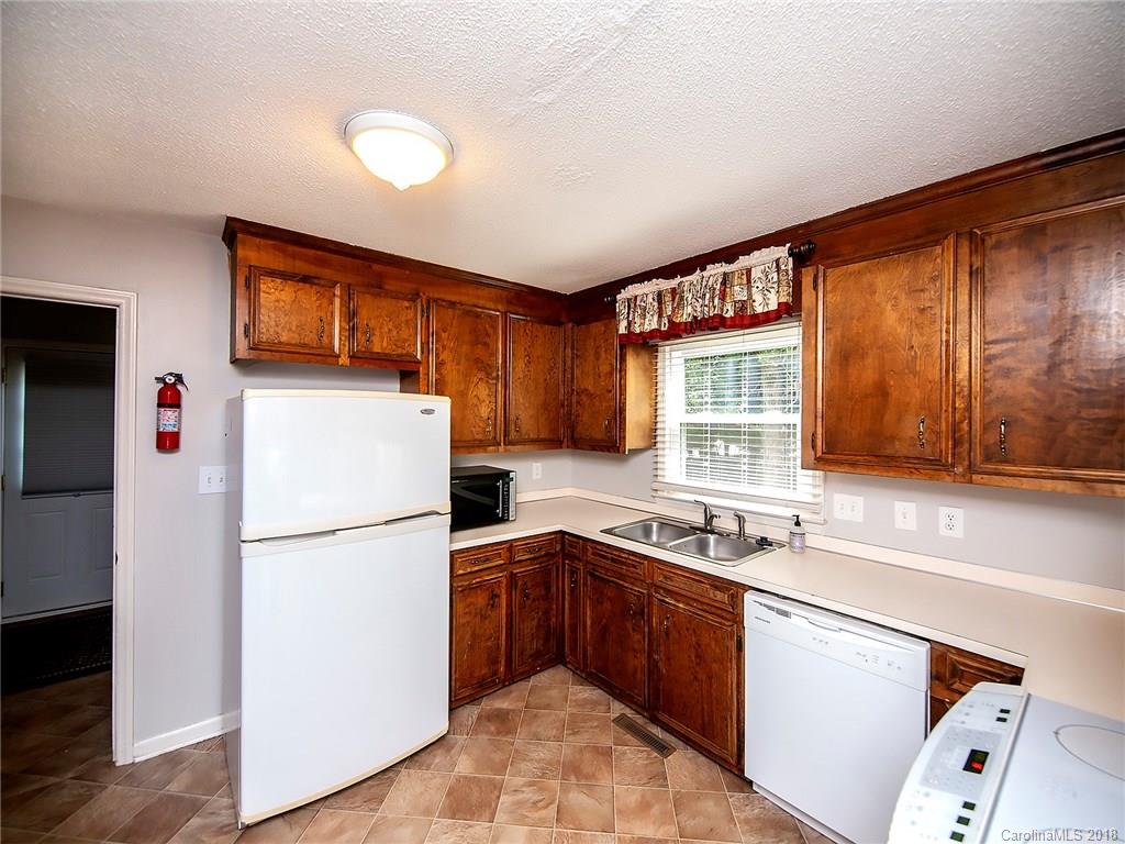 7000 Porterfield Road Charlotte, NC 28226 - Photo 5 of 17