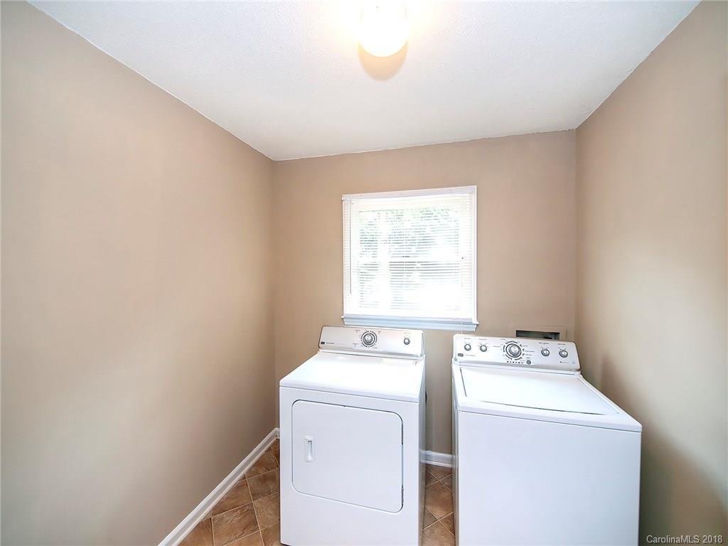 7000 Porterfield Road Charlotte, NC 28226 - Photo 8 of 17