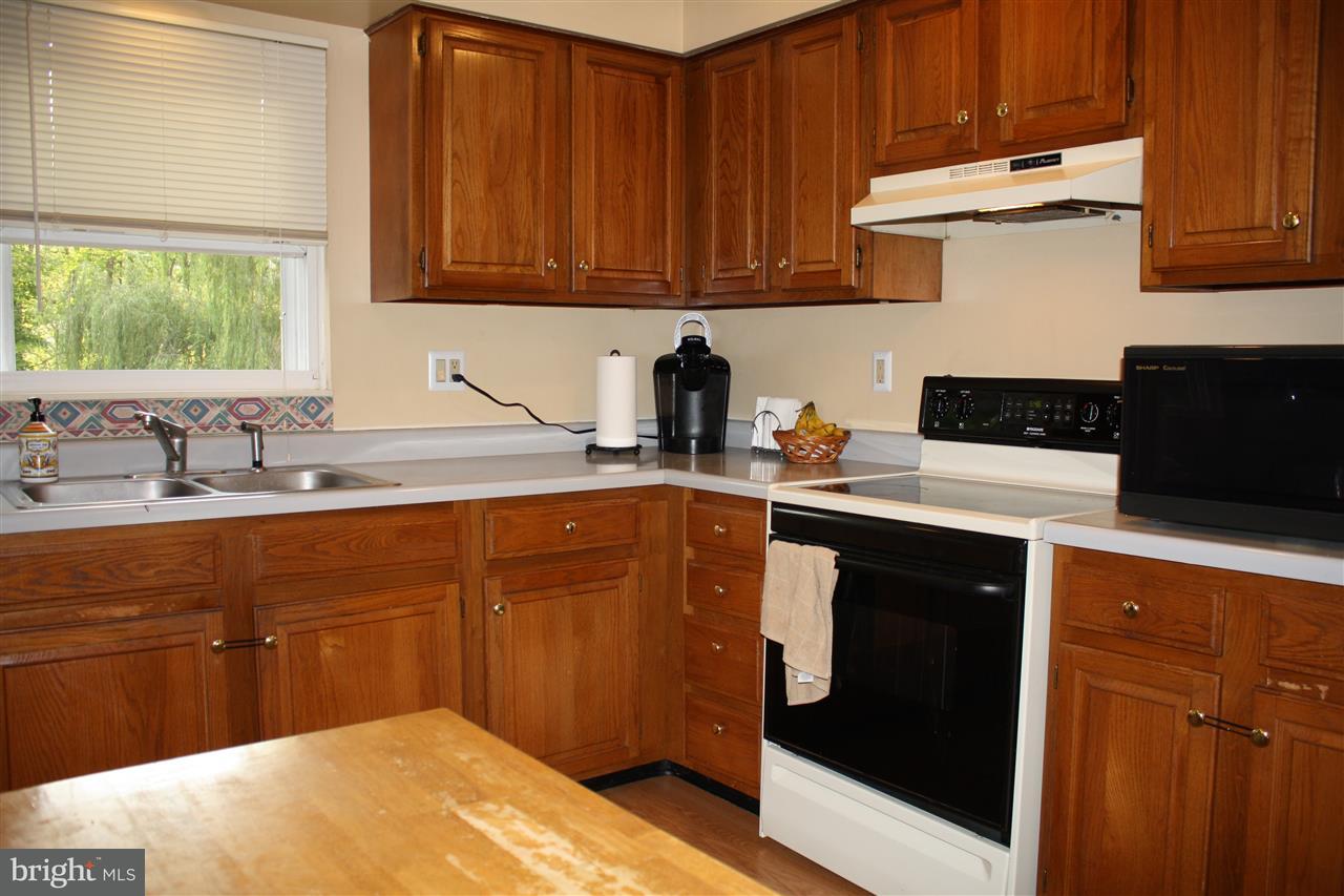 2720 Colonial Road Harrisburg, PA 17112 - Photo 8 of 24 Gallery Image 8