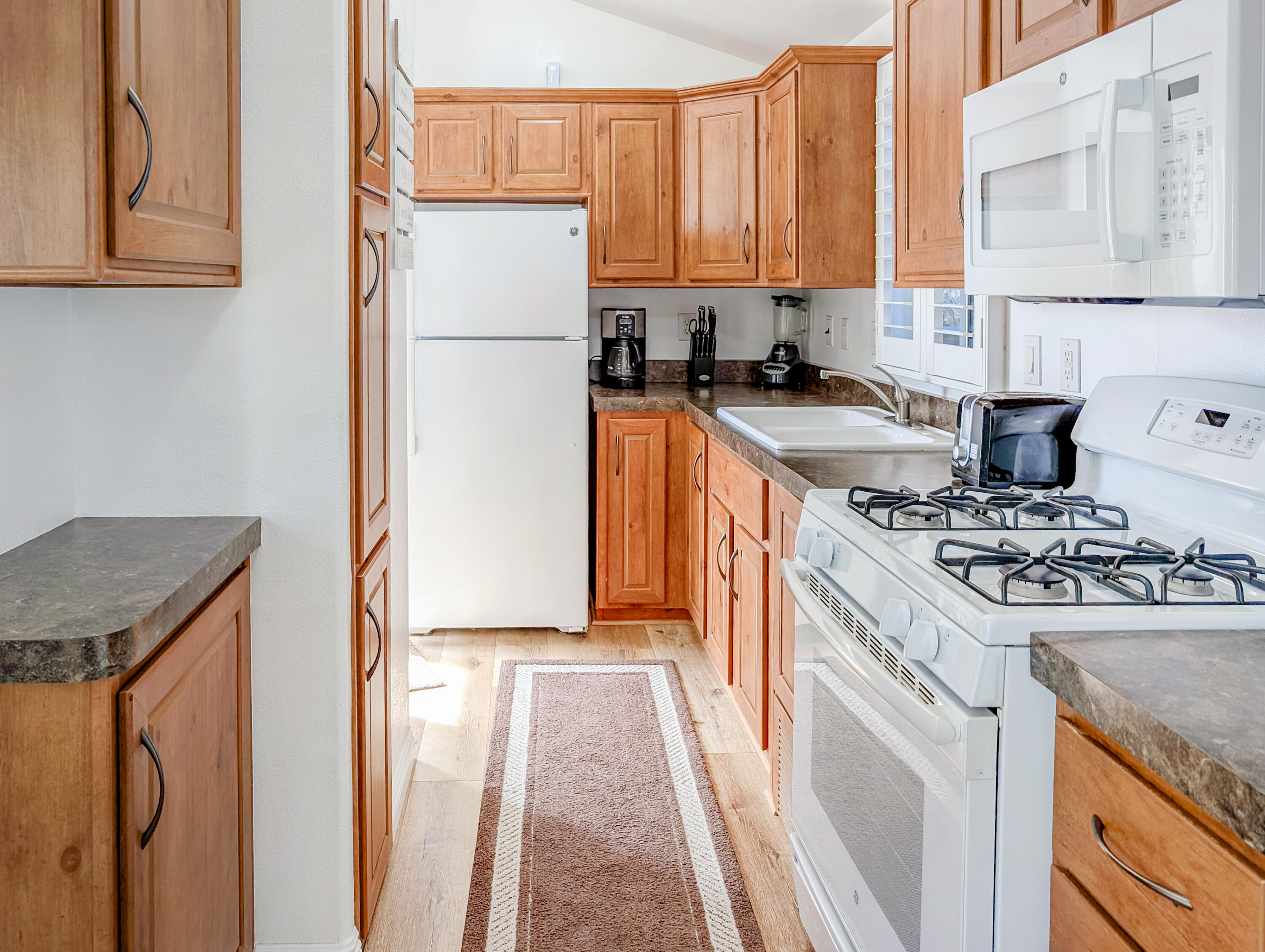 70200 Dillon Road, Unit 2 Desert Hot Springs, CA 92241 - Photo 12 of 24 09