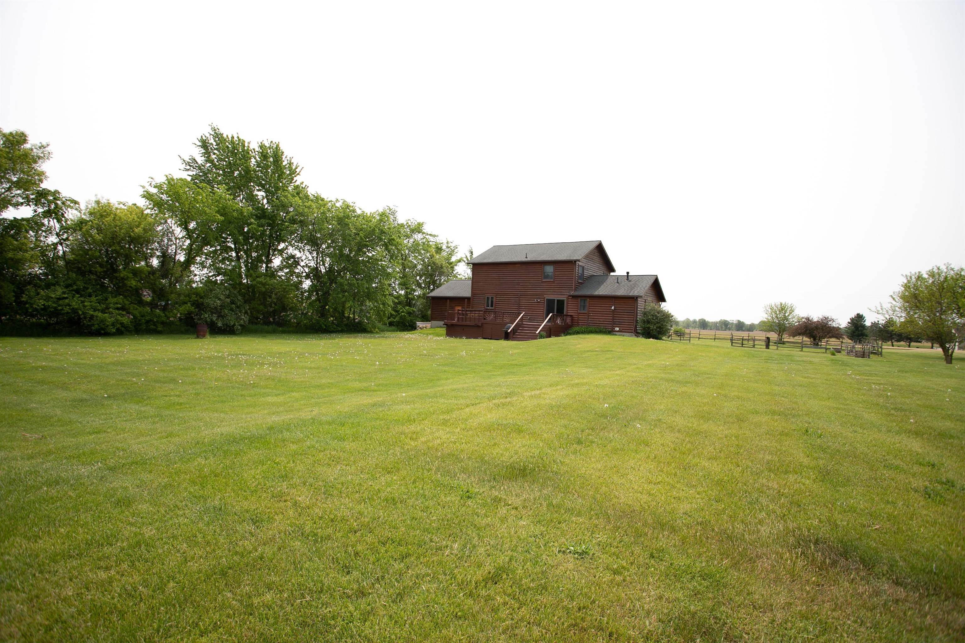 11229 Pittsburg Road Durand, MI 48429 - Photo 47 of 82 50109852-46.JPG