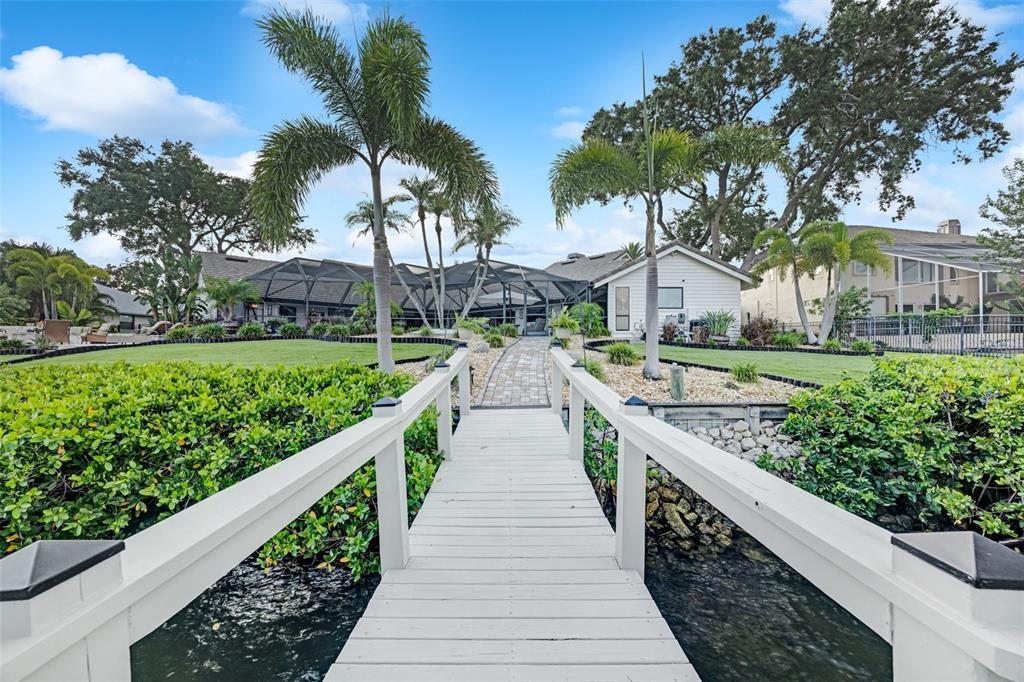 6605 Seabird Way Apollo Beach, FL 33572 - Photo 13 of 52 a view of city from a balcony