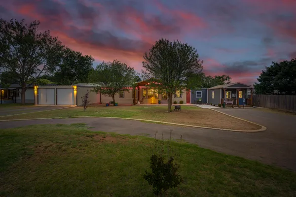 $265,000 | 1822 South 3rd Street, Tahoka, TX 79373