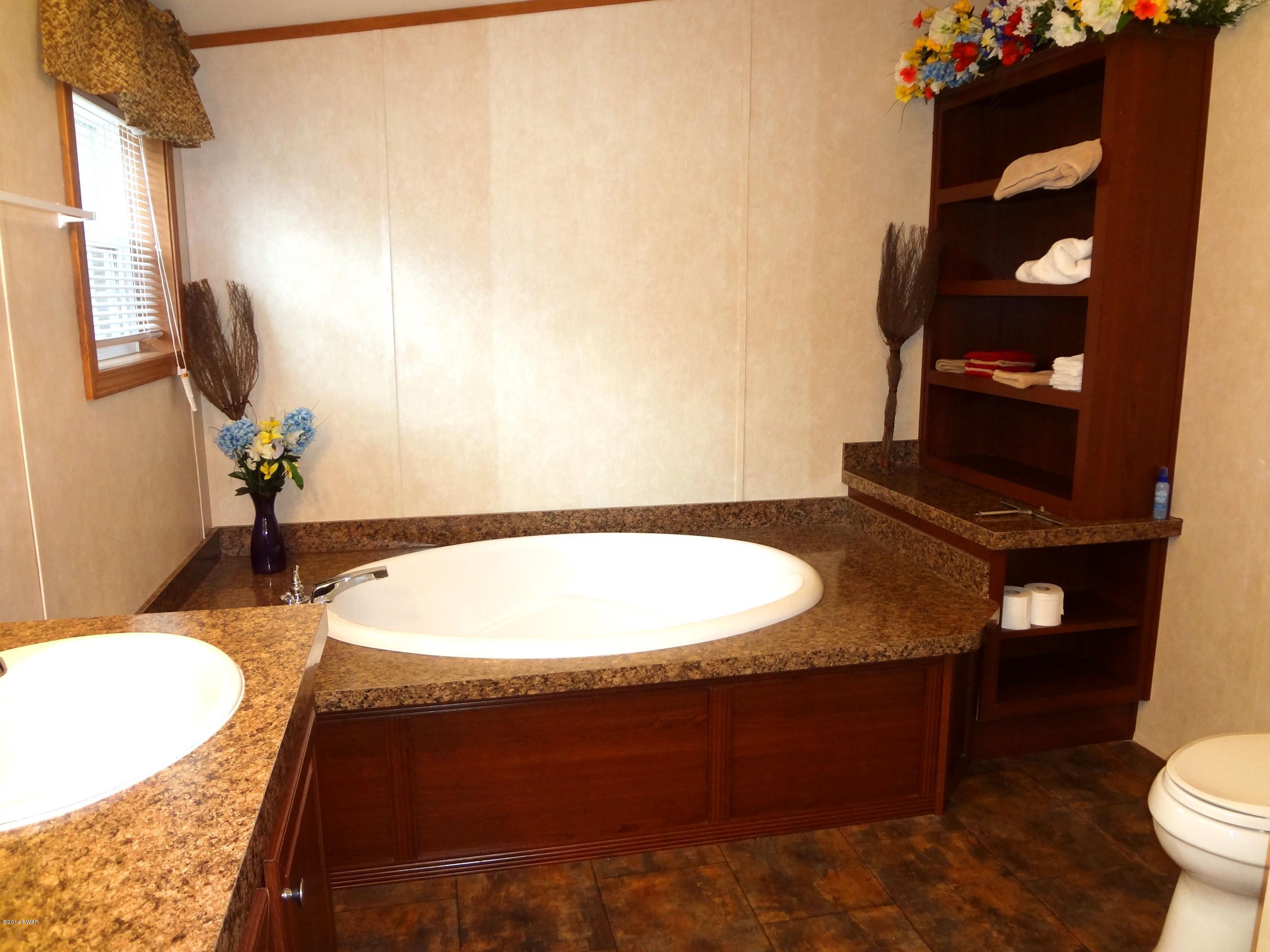 346 Lake Road Lake Ariel, PA 18436 - Photo 5 of 30 Gallery Image 5